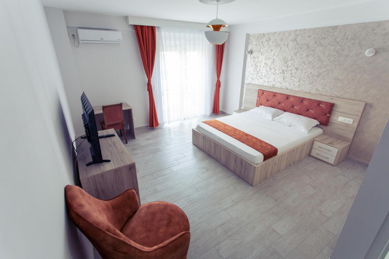 City Hotel Ferizaj Luaran gambar