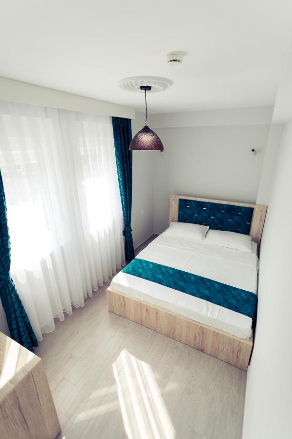 City Hotel Ferizaj Luaran gambar